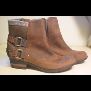 Sorel Lolla Ankle Bootie